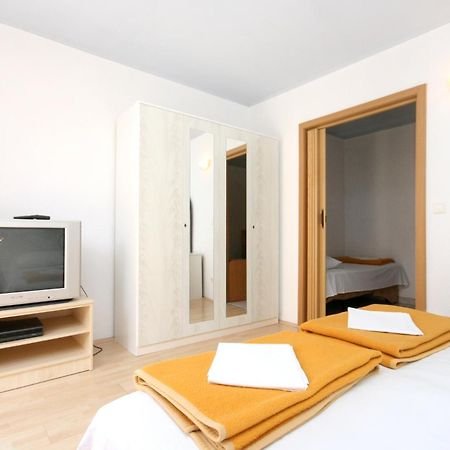 Apartments By The Sea Promajna, Makarska - 2673 Room photo